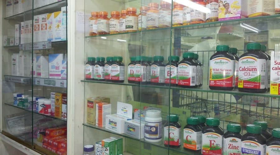 Comment choisir un présentoir pour pharmacie ?