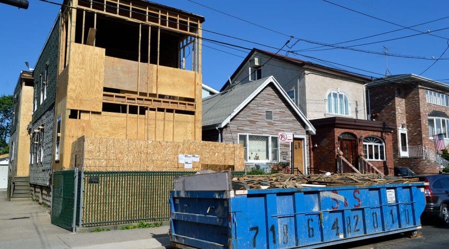 Bâtiment industriel démontable : ce qu’il faut savoir pour la location !